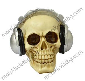 44-157-череп със слушалки